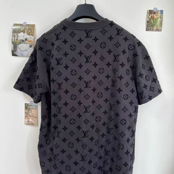 Louis Vuitton short sleeved shirt - Picture 2 of 4